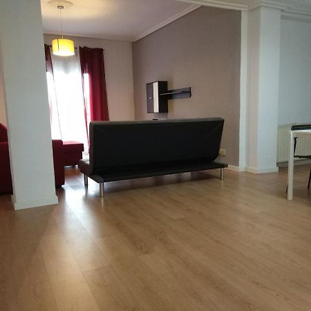 Piso Para Grupos En Logroño Zewnętrze zdjęcie