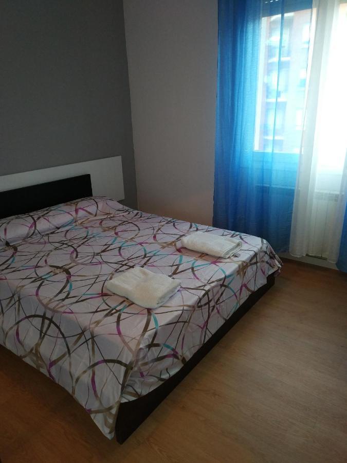 Piso Para Grupos En Logroño Zewnętrze zdjęcie