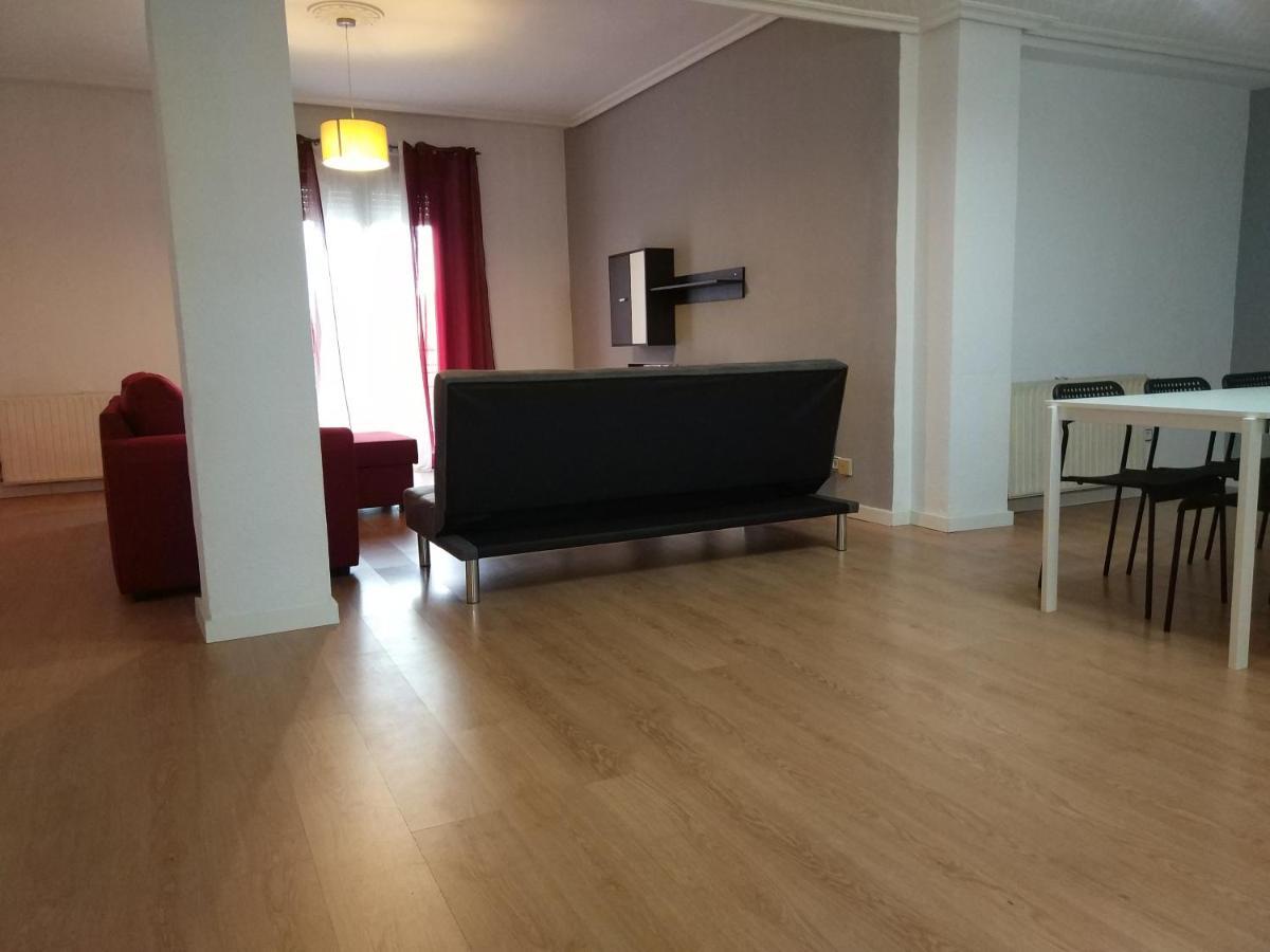 Piso Para Grupos En Logroño Zewnętrze zdjęcie
